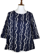 Simple Pullover - Wavy Stripes Print - Navy