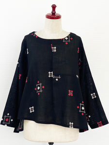 Asymmetrical Pullover - Square Stitches Print - Black