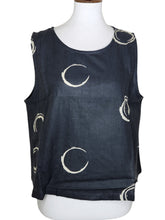 Sleeveless Crop Top - Circle Print - Black