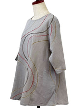 Simple Tunic - Twill Wavy Line Print - Light Grey