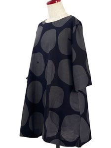 Simple Tunic - Big Polka Dots Print - Black