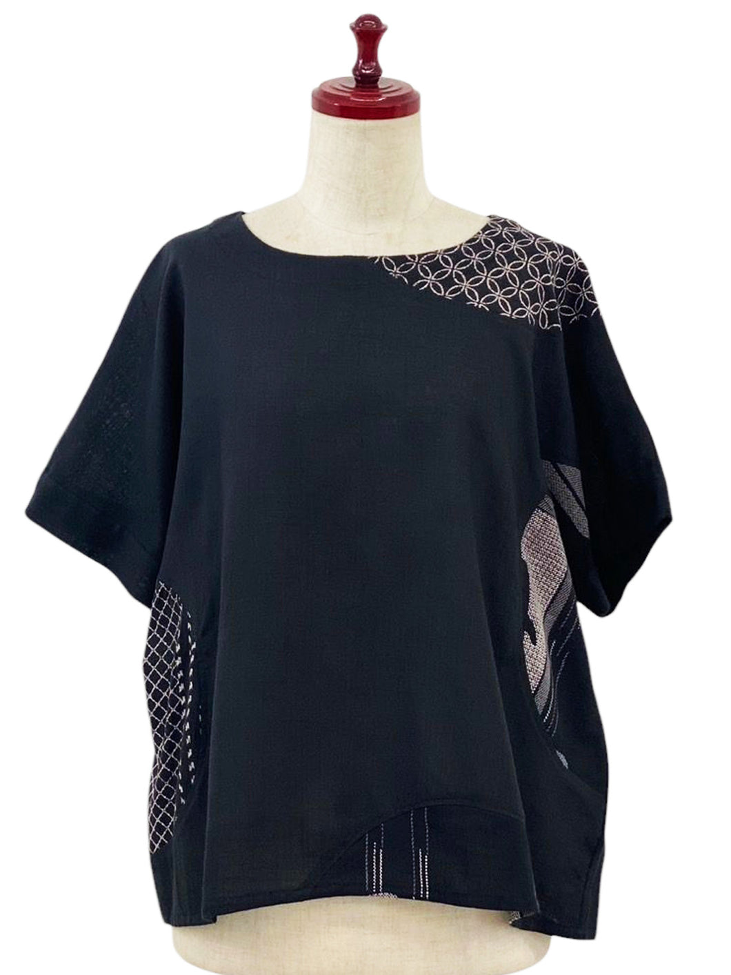 Circle Patch Crop Top - Solid/Multi Print - Black