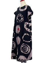 Tuck Dress - Multi Rings Print - Black