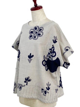 Circle Patch Top - Bloom Print - Light Grey