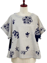Circle Patch Top - Bloom Print - Light Grey