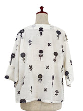 Simple Crop Jacket - Flowers Print - Natural