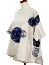 Hi-Lo Pocket Pullover - Fern Circle Print - Light Grey