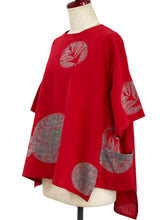 Hi-Lo Pocket Pullover - Fern Circle Print - Red