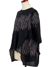Geometric Flow Pullover - Zen Print - Black