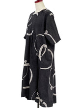 Tuck Dress - Multi Rings Print - Black
