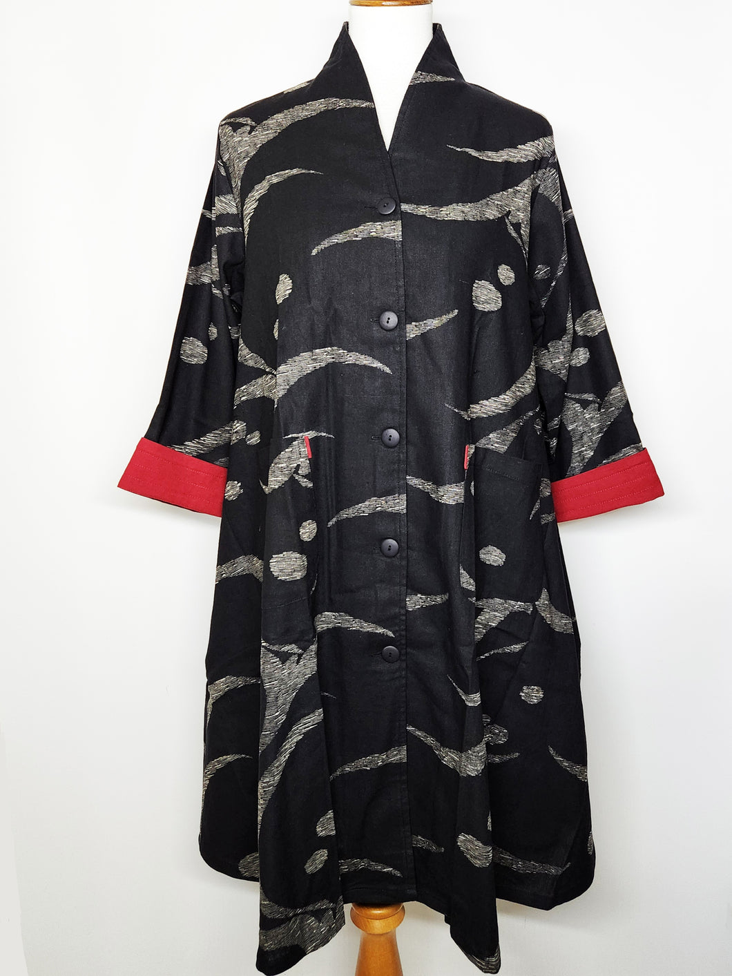 Roll Collar Coat - Water Flow Print - Black