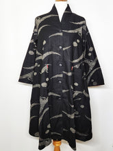 Roll Collar Coat - Water Flow Print - Black