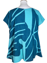 T-Top - Big Butterfly Print - Aqua Blue