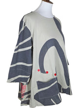 Button Top - Big Butterfly Print - Silver