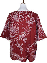 Tab Pocket Top - Dragonfly Print - Maroon