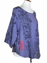 Essential Blouse - Fan Line Print - Lavender