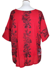 Tab Pocket Top - Fan Line Print - Red