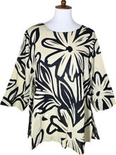 Button Top - Natural Color - Daisy Paint Print - Black