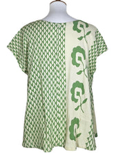 T-Top - Natural Color - Flower Dot Print - Basil Green