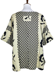 Side Slit Blouse - Natural Color - Flower Dot Print - Black