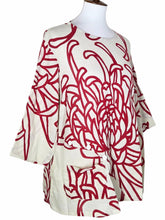 Button Top - Natural Color - Mum Print - Carbon Red