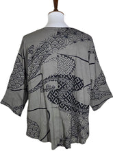 Essential Blouse - Kimono Wave Print - Grey