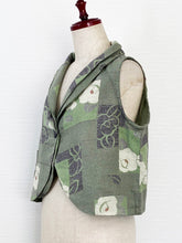 Collared Crop Vest - Camellia Patch Print - Light Green