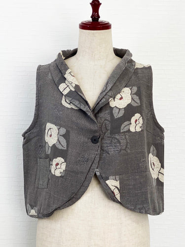 Collared Crop Vest - Camellia Patch Print - Grey
