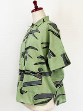 Short Sleeve Tuck Jacket - Bamboo Bubble Print - Light Green