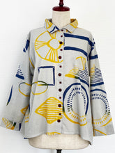 Tuck Jacket - Vacation Print - Light Grey