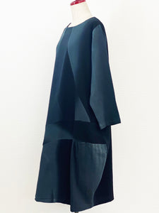 Panel Tuck Dress - Gradient Wave Print - Black