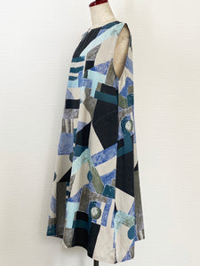 Jumper Dress - Geo Art Print -Light Grey